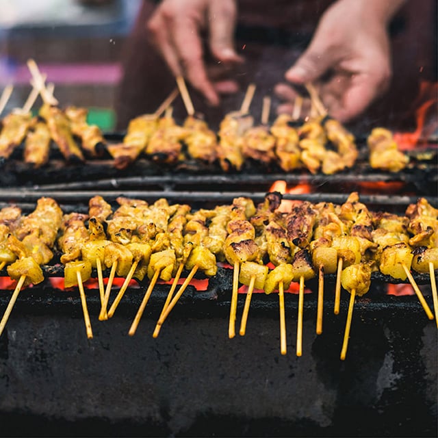 Trendy w street foodzie: azjatyckie inspiracje kuchnią uliczną